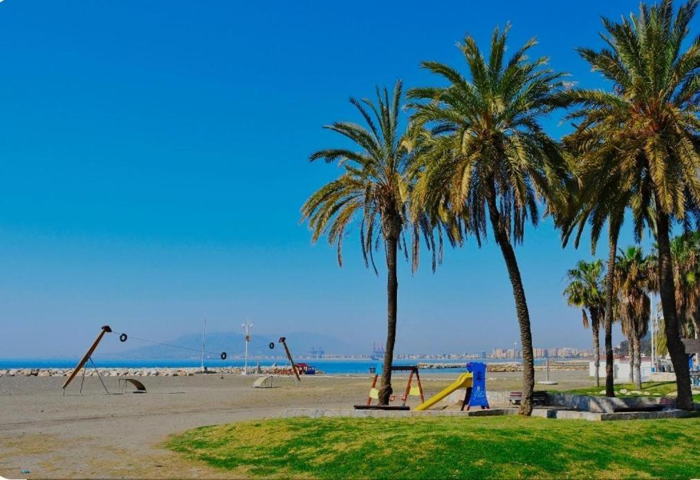 Apartamento El Dorado Cerca Del Mar Málaga Eksteriør billede