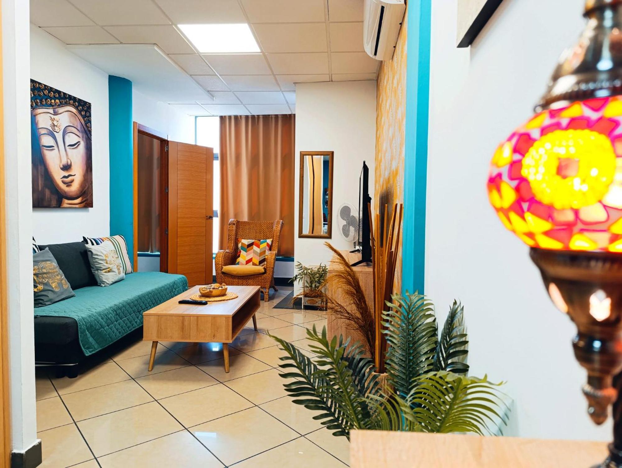 Apartamento El Dorado Cerca Del Mar Málaga Eksteriør billede